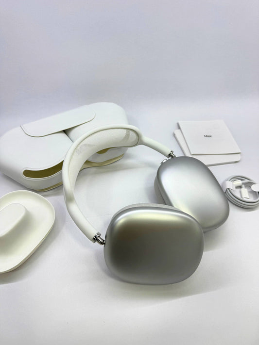 AirPods Max - T.Q